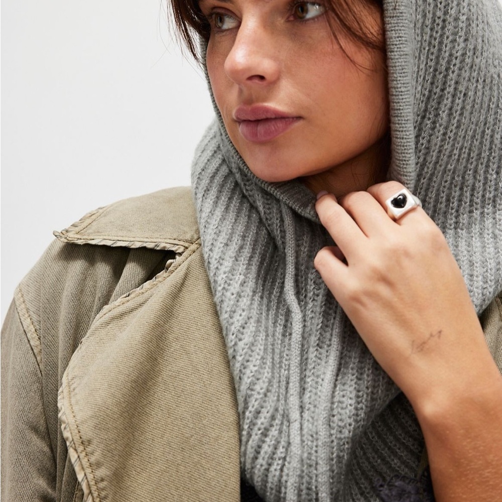 Free People Ribbed a balaclava  Green New Condition - Picture 2 of 8